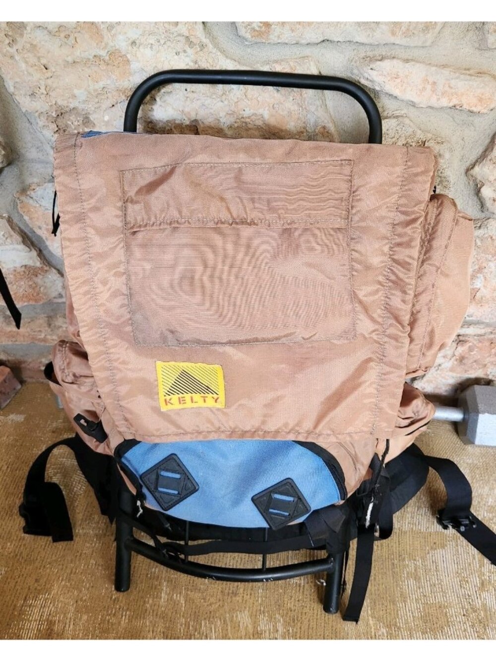 Vintage Kelty External Frame Backpack in Good Condition Beige Large Size